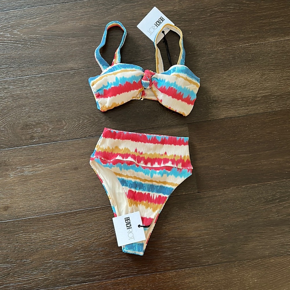 New with tag beachriot swim set